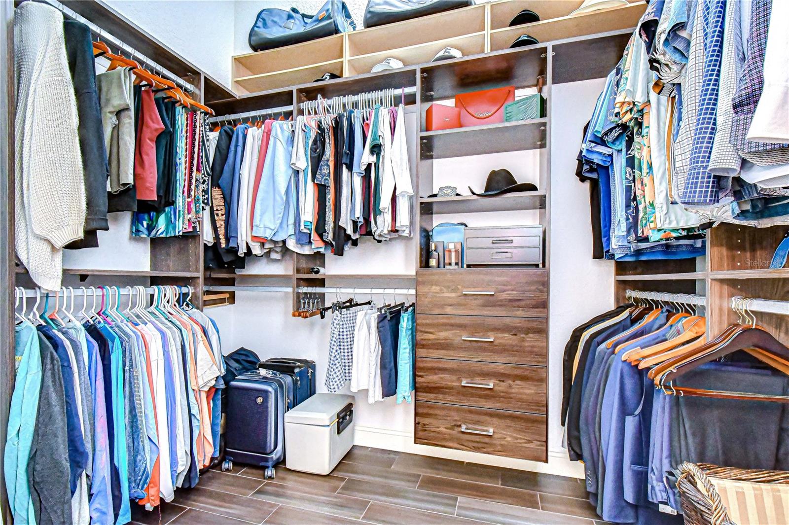 TAMPA PALMS UNIT 2A - Residential