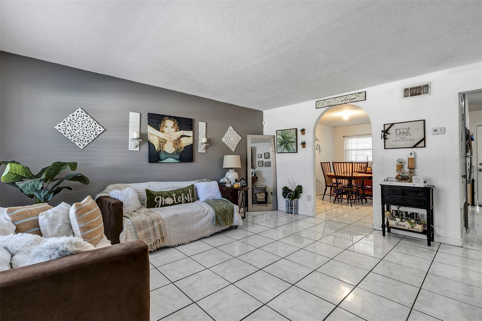 KISSIMMEE HEIGHTS - Residential