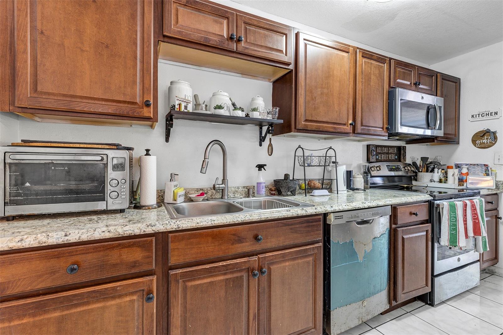 KISSIMMEE HEIGHTS - Residential