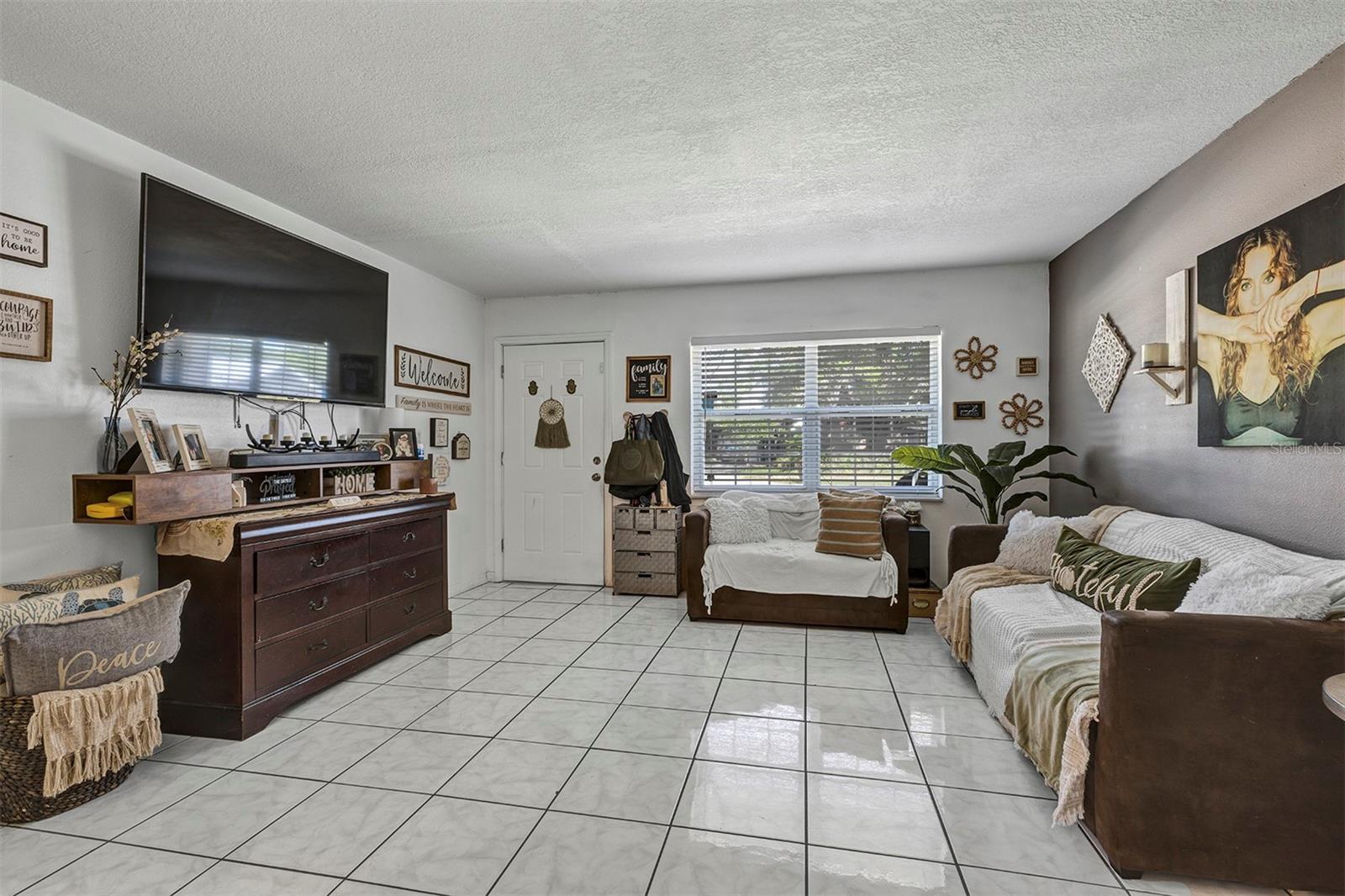 KISSIMMEE HEIGHTS - Residential