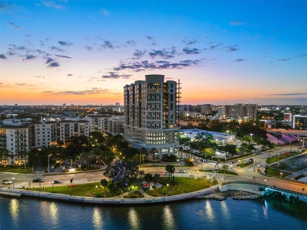 Photo of 275 Bayshore Boulevard #804, Tampa, FL 33606 (MLS # TB8500333)