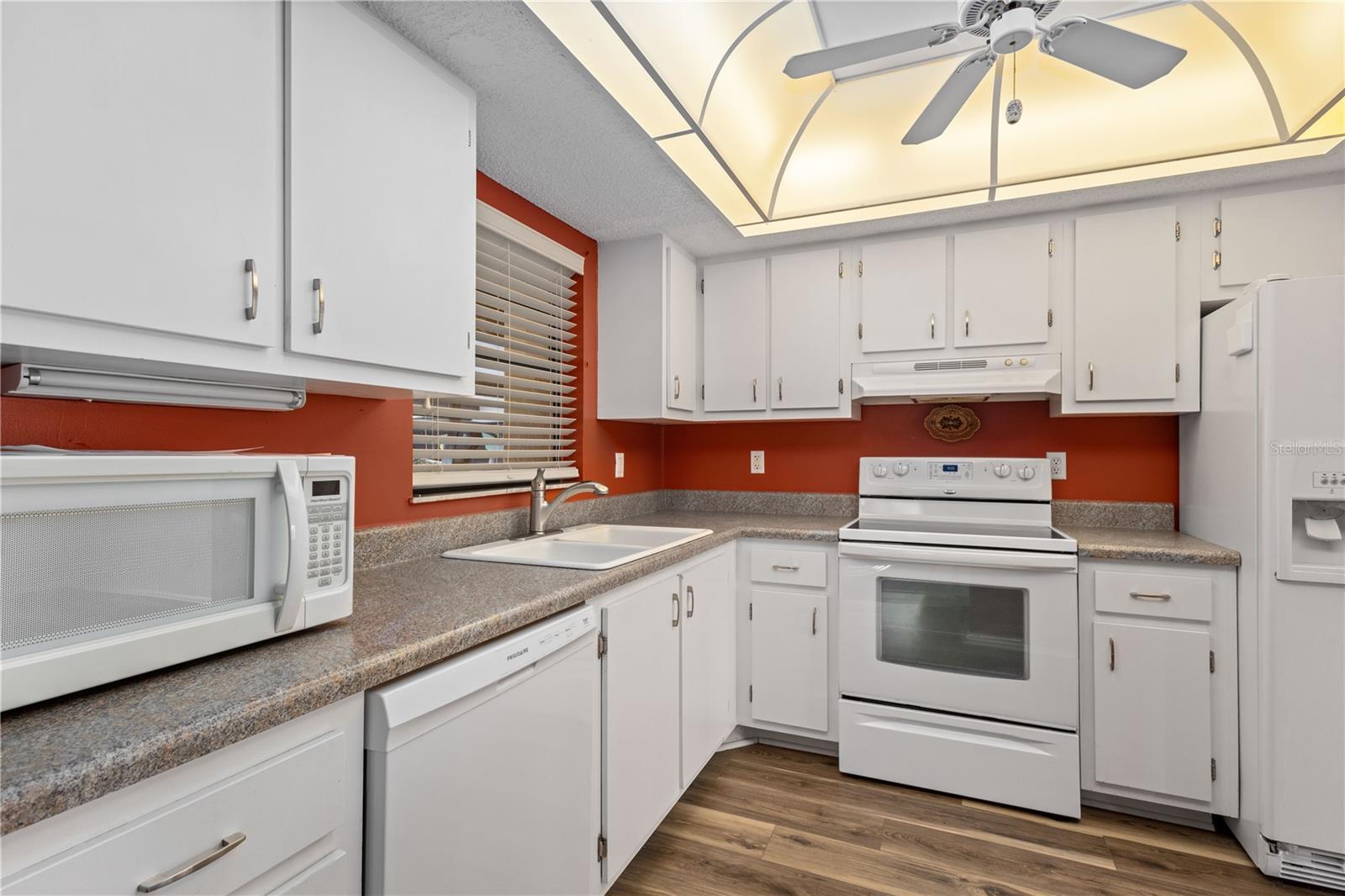 VENICE GARDENS - Residential