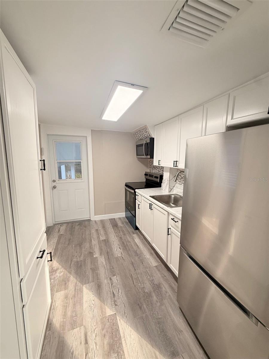 WOODALL & DOYLES - Residential Lease