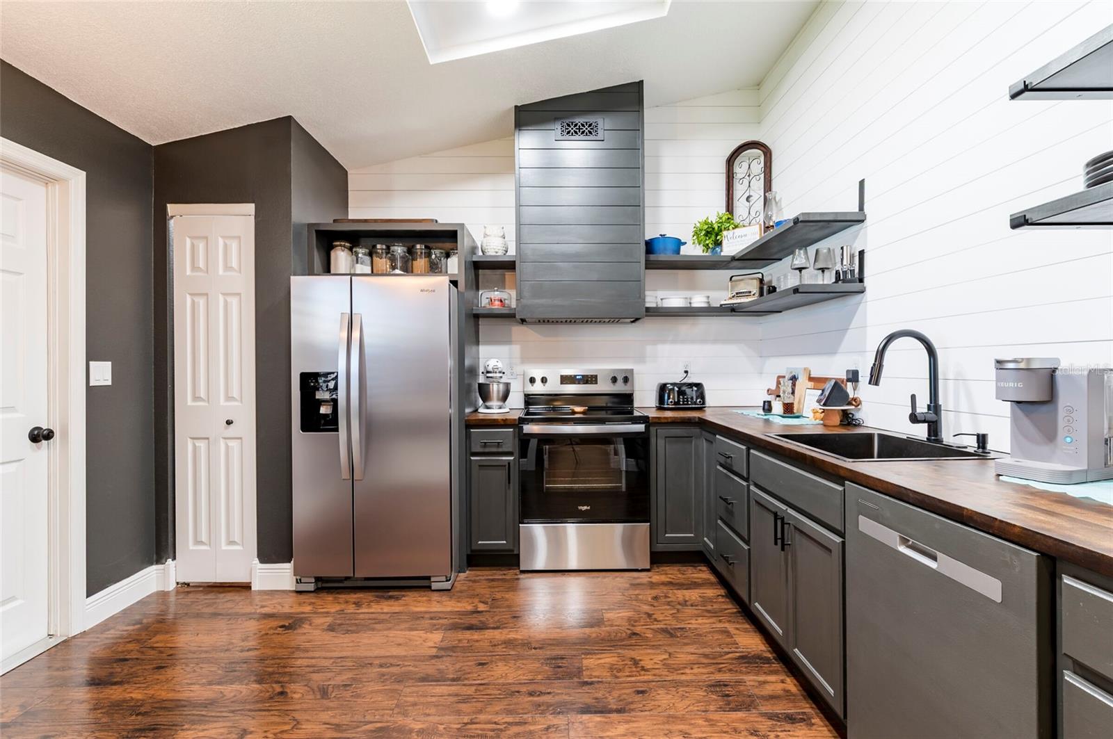 JASMINE TRAILS - Residential