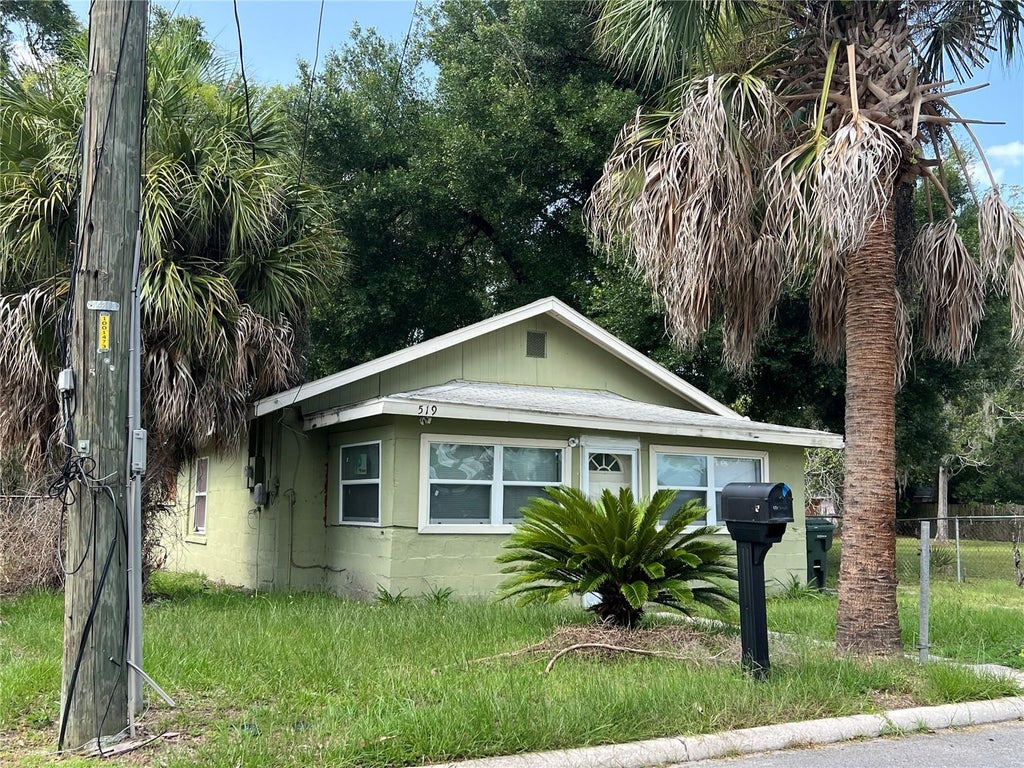 Photo of 519 W 12th Street, Lakeland, FL 33805 (MLS # TB8529564)