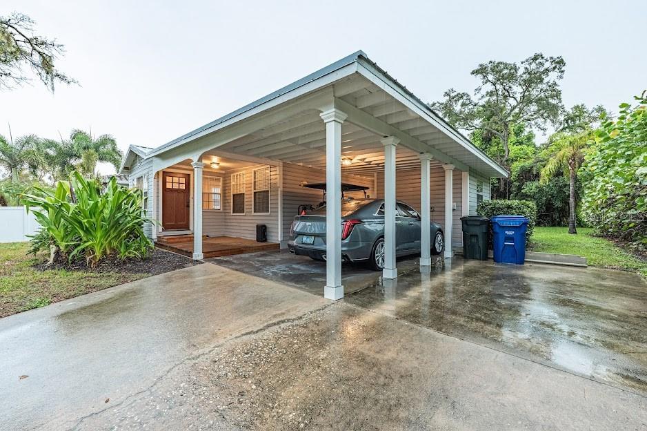 Renovated 1100 sq. ft. beach cottage west of trail with open floorplan. Updated plumbing, new electric, new metal roof, AC 2020. Golf cart to all your favorite spots, Mortons, Libby's, Publix, LA Fitness, Trader Joes, Walts Fish Market. 3 minute drive to Siesta Key bridge. Separate studio that can be used for office or in-law bedroom is not included in the listed square footage.