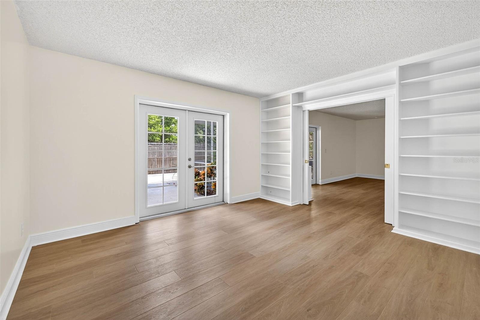 TEMPLE HILLS UNIT 1 - Residential