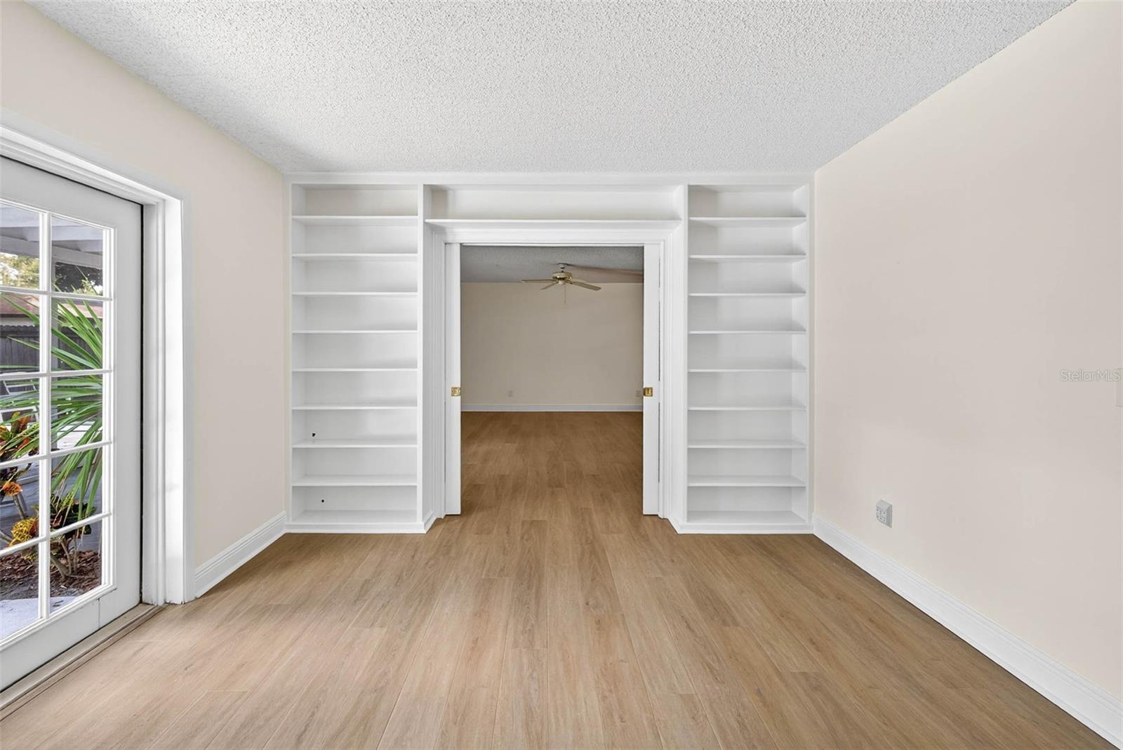 TEMPLE HILLS UNIT 1 - Residential