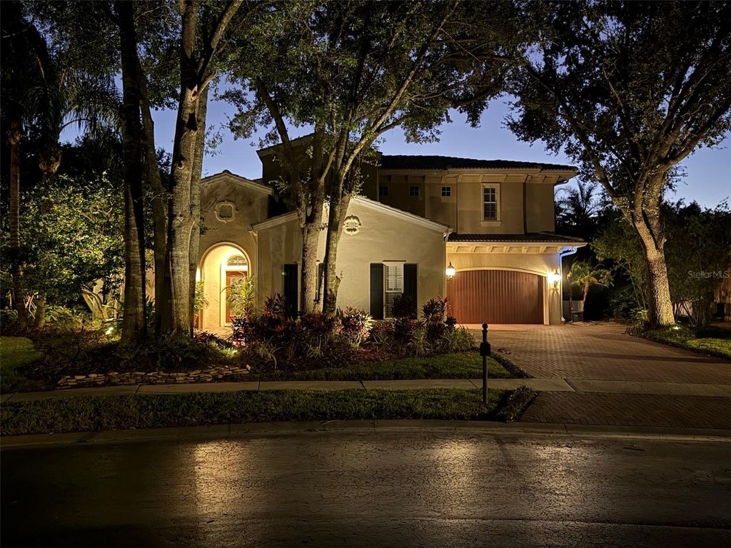 Photo of 1925 Floresta View Drive, Tampa, FL 33618 (MLS # TB8430755)