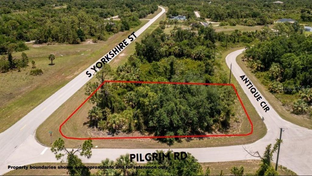 Photo of 1 Antique Circle, North Port, FL 34288 (MLS # A4653228)