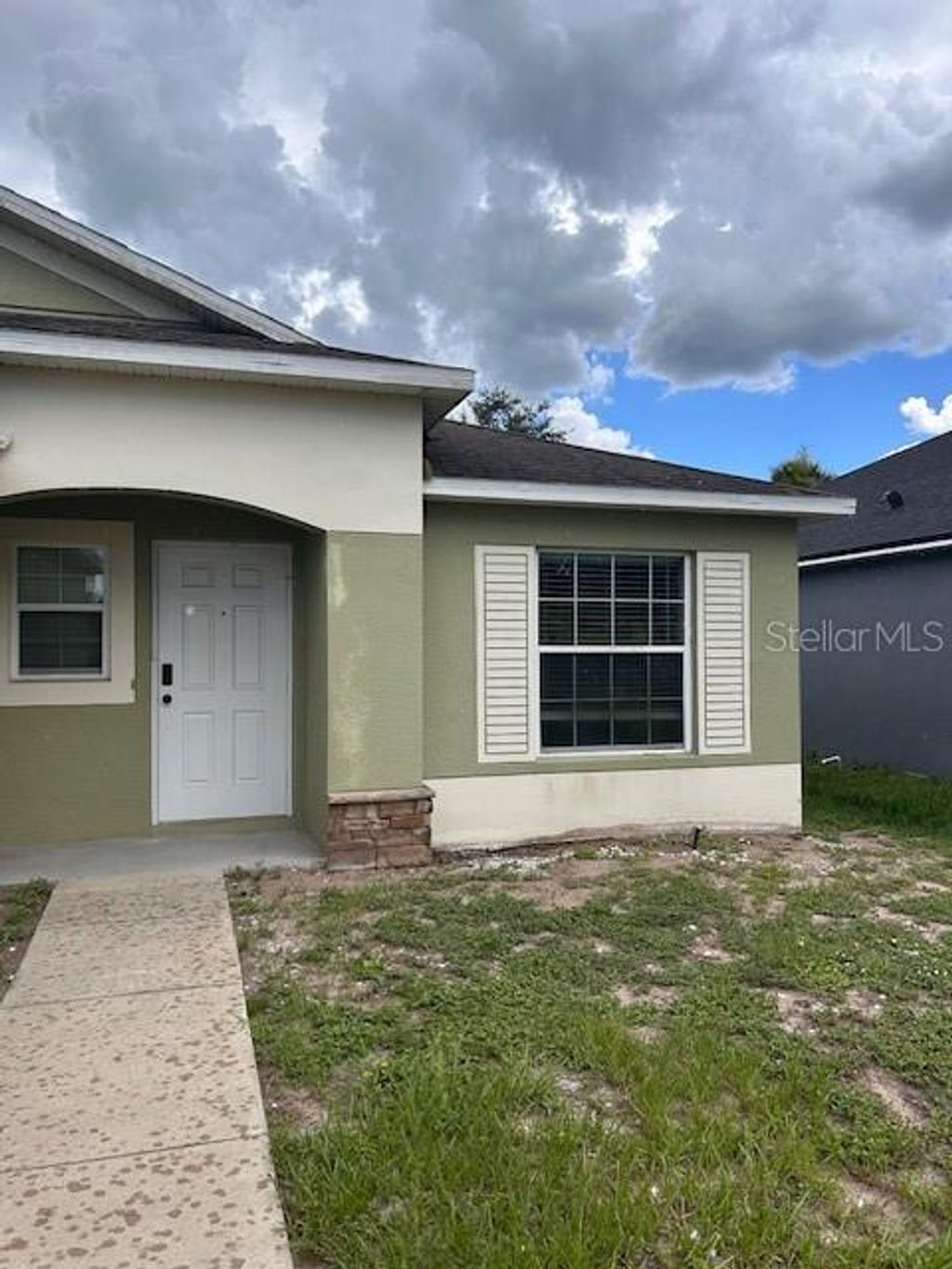 Photo of 8111 Alamosa Wood Avenue, Ruskin, FL 33573 (MLS # O6325203)