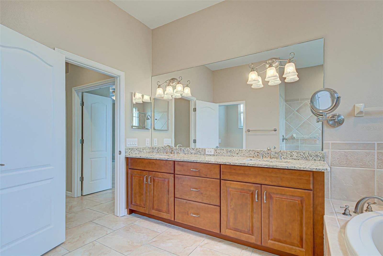 STONEBRIDGE - Residential