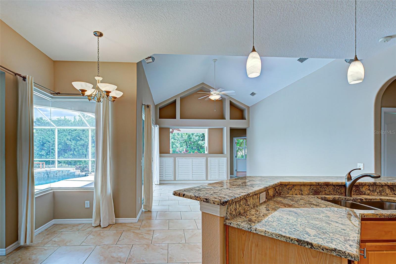 STONEBRIDGE - Residential