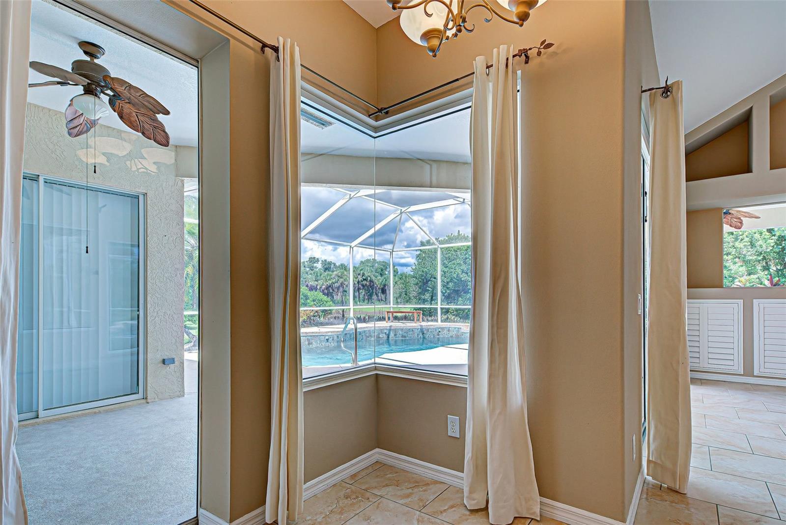 STONEBRIDGE - Residential