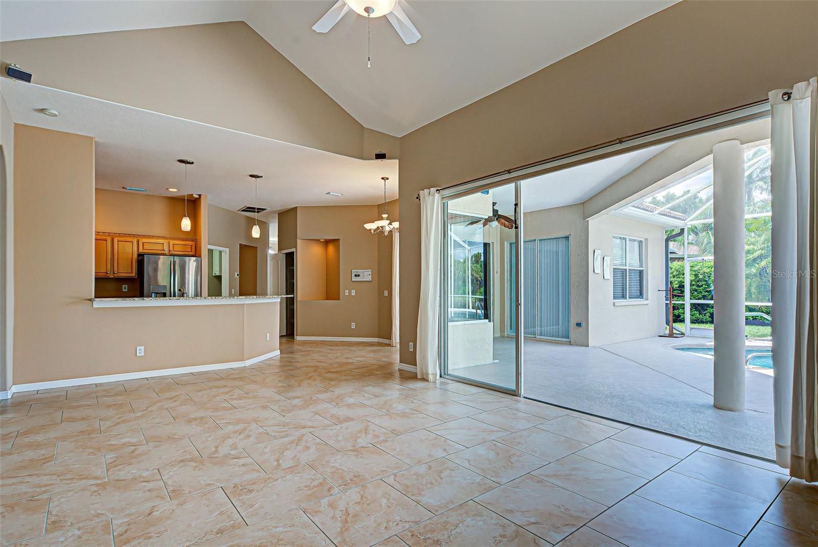 STONEBRIDGE - Residential