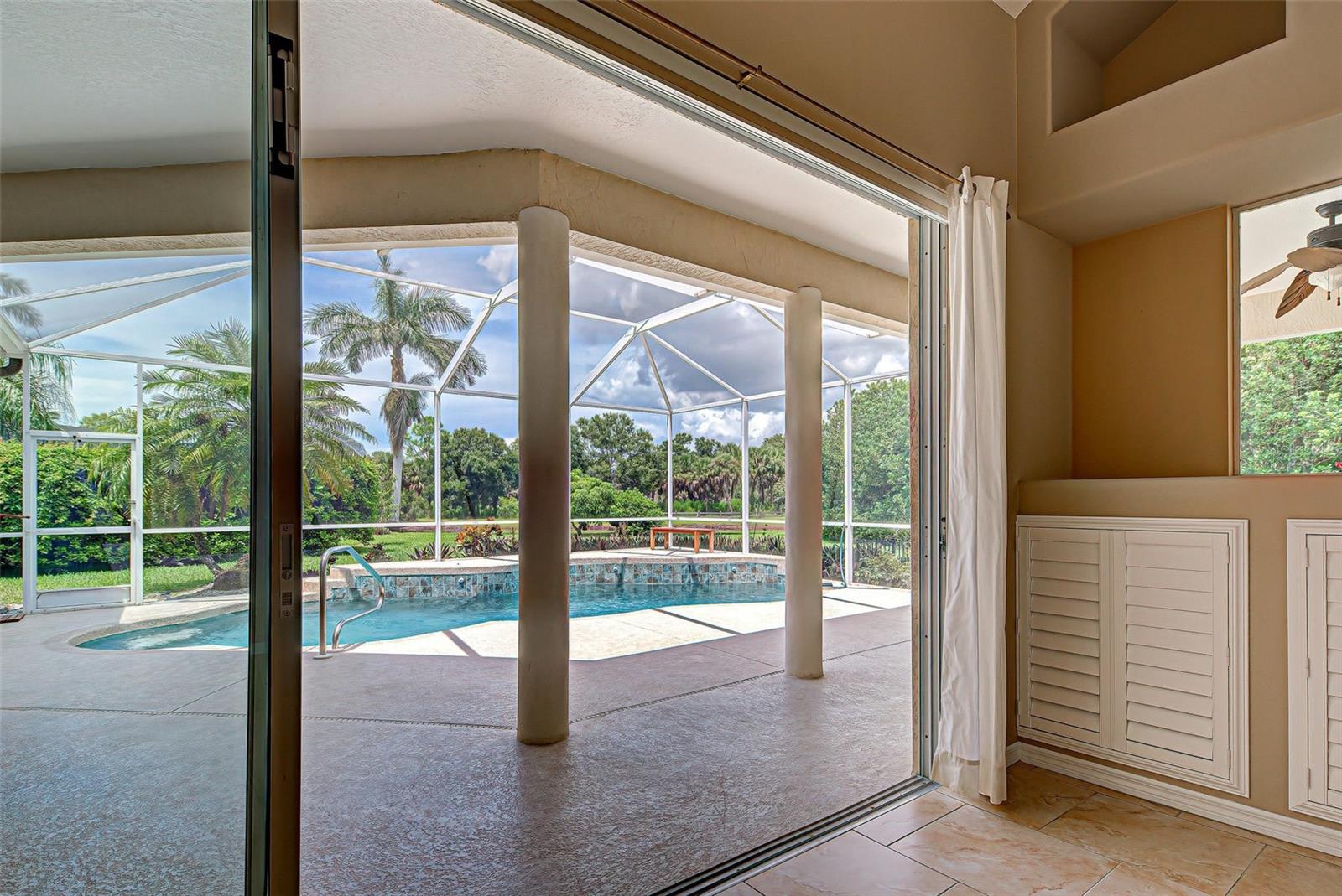 STONEBRIDGE - Residential