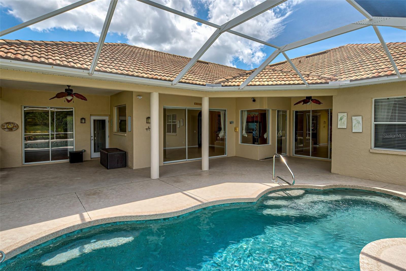 STONEBRIDGE - Residential