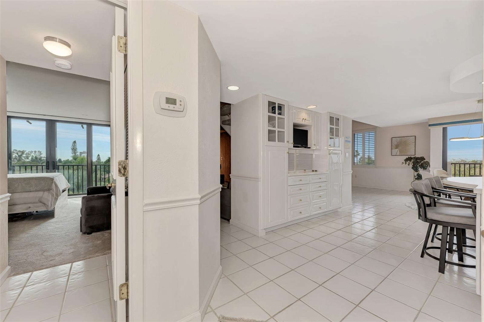 SANDY COVE IV - Residential Lease