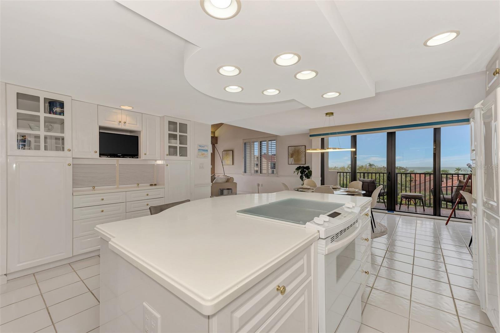 SANDY COVE IV - Residential Lease