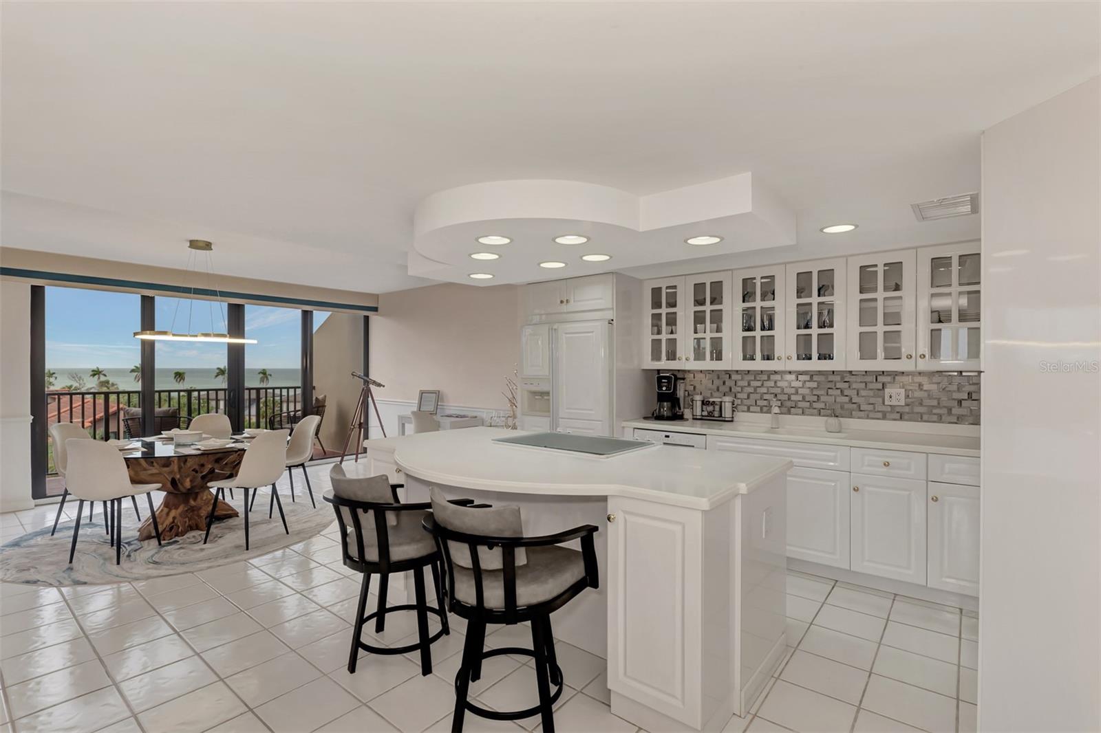 SANDY COVE IV - Residential Lease