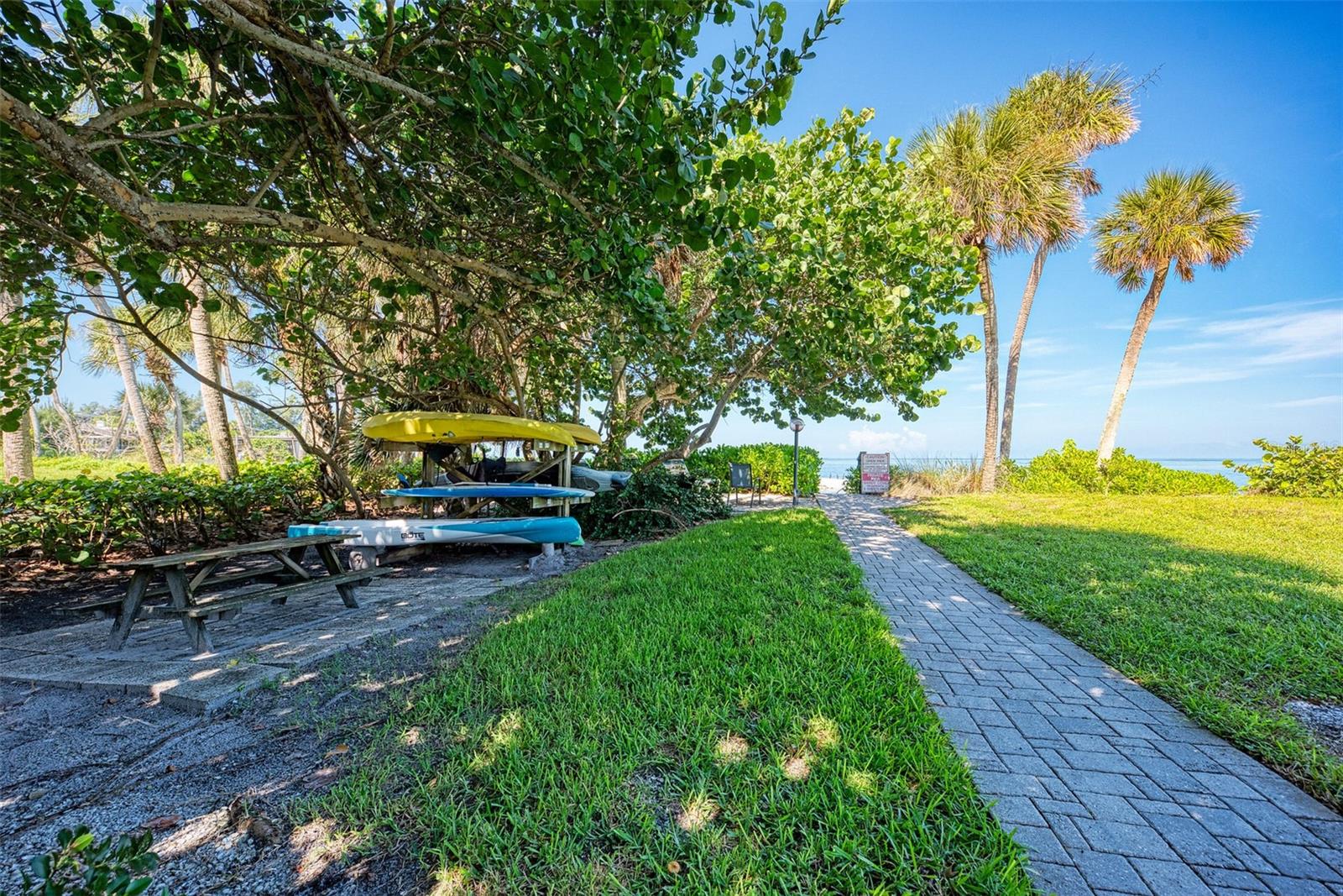 SANDY COVE IV - Residential Lease