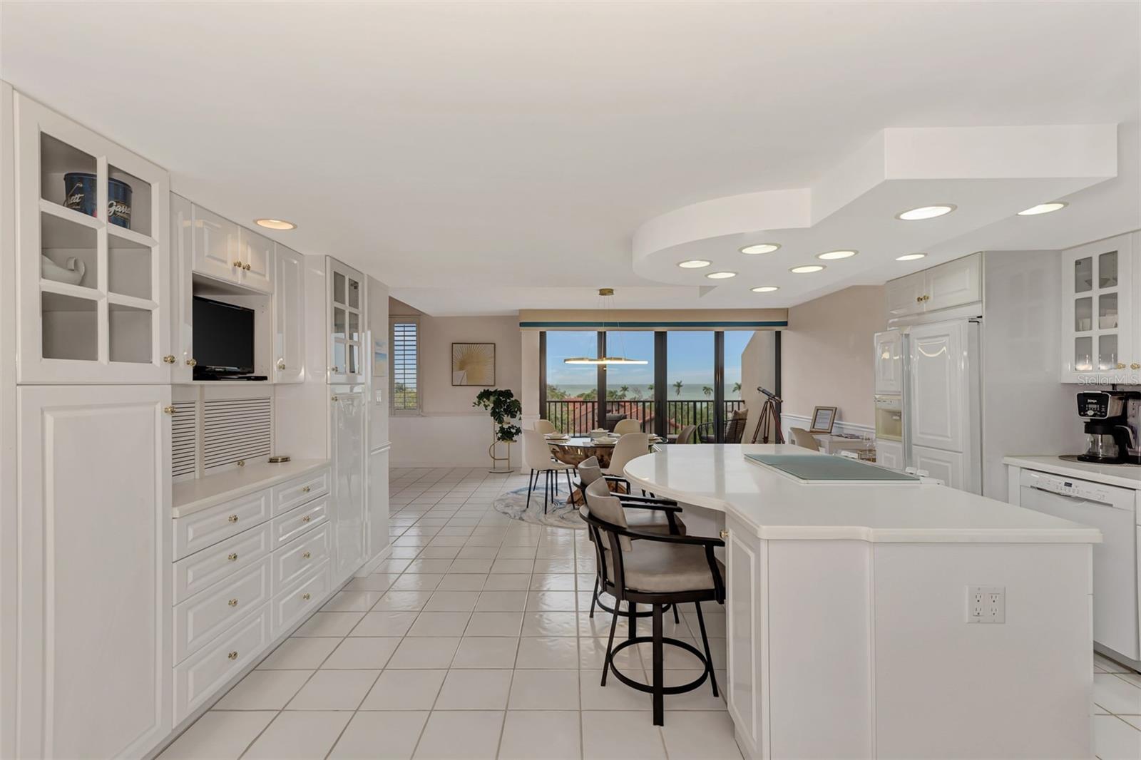 SANDY COVE IV - Residential Lease