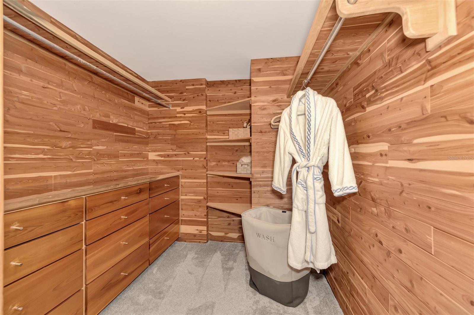 SANDY COVE IV - Residential Lease