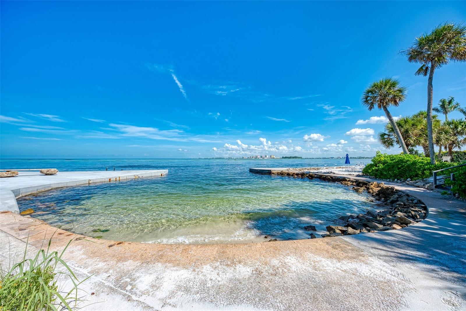 SANDY COVE IV - Residential Lease