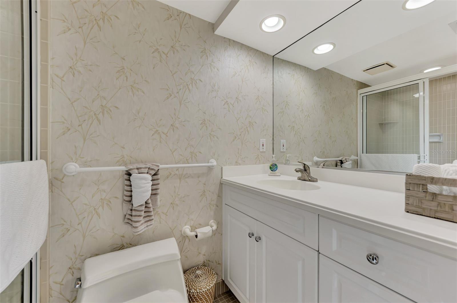 SANDY COVE IV - Residential Lease