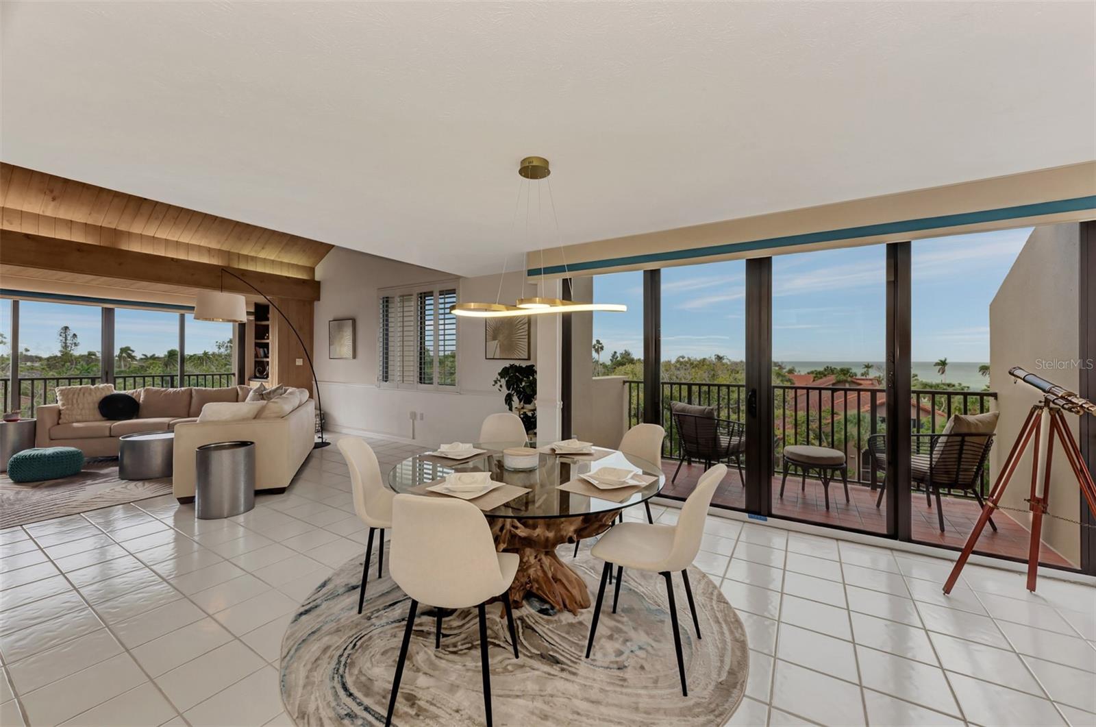 SANDY COVE IV - Residential Lease