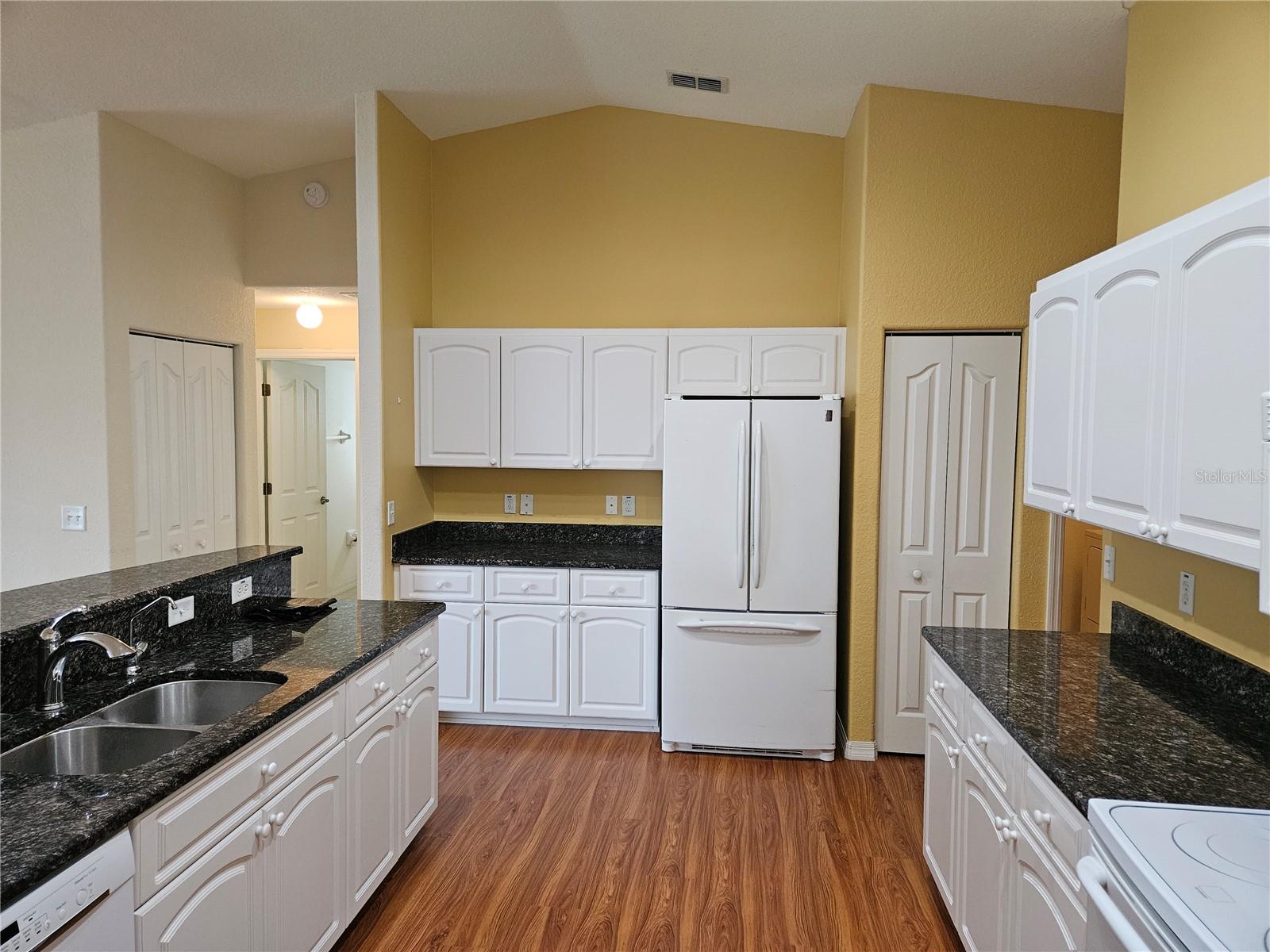 CHERRYWOOD ESTATE - Residential