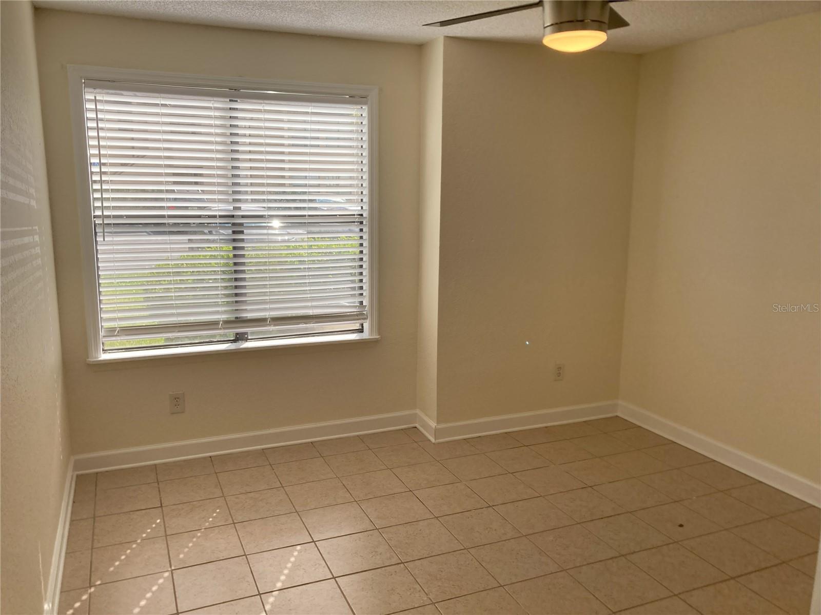 PARKVIEW VILLAGE CONDO BLVD 2918 - Residential