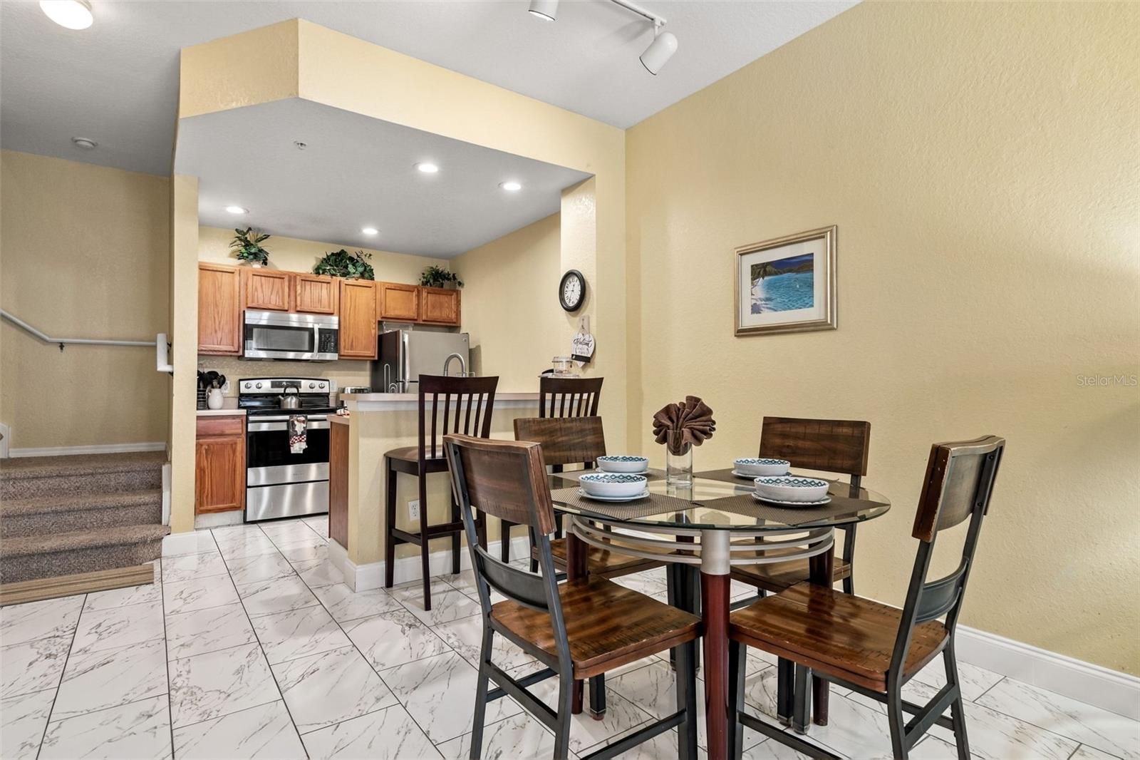 4600 YELLOWGOLD ROAD W 105