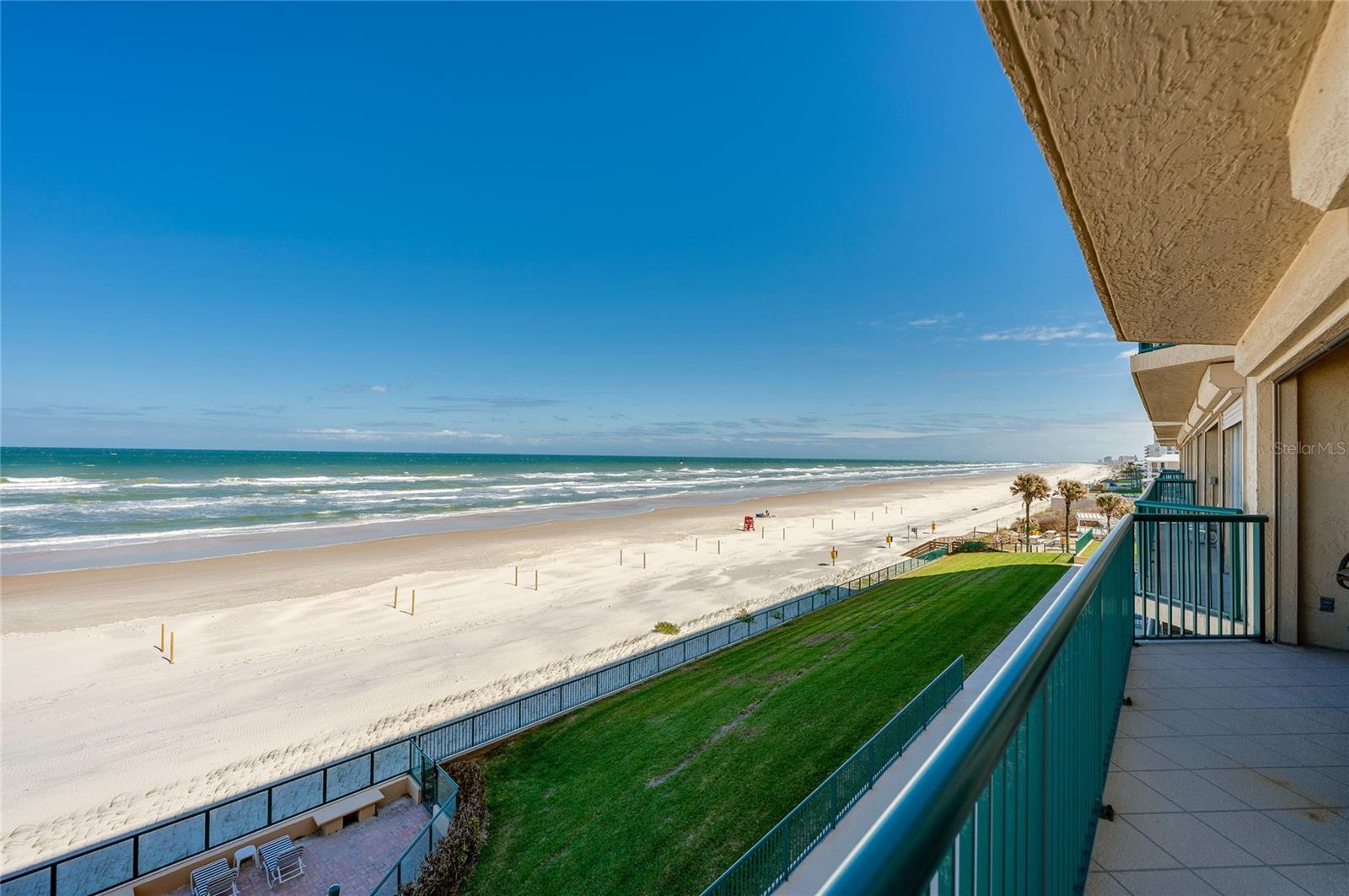 TOWERS AT PONCE INLET TOWER 01 CONDO - Residential