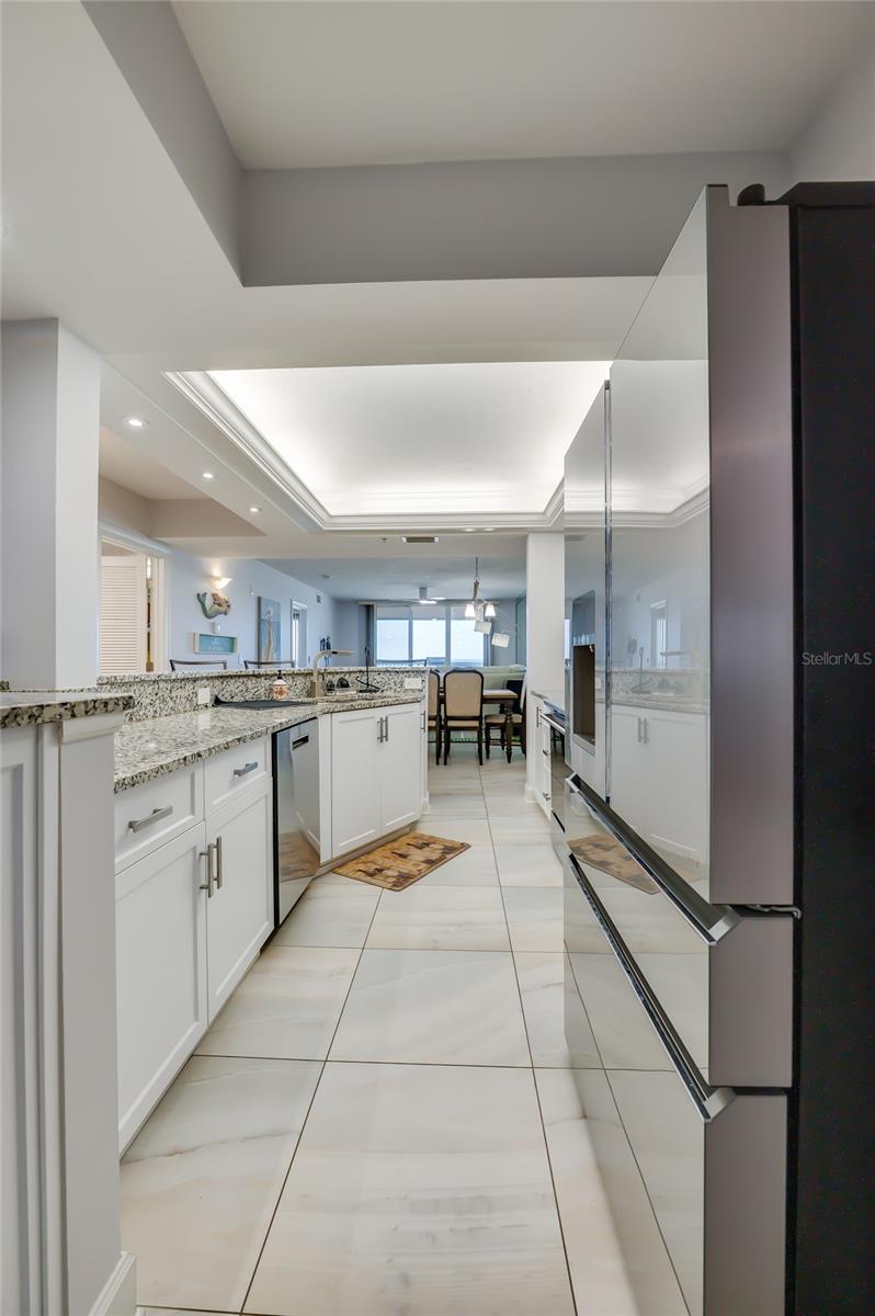 TOWERS AT PONCE INLET TOWER 01 CONDO - Residential