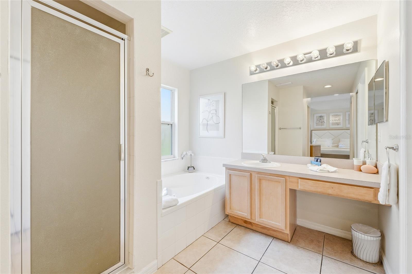 EMERALD ISLAND RESORT PH 1 - Residential