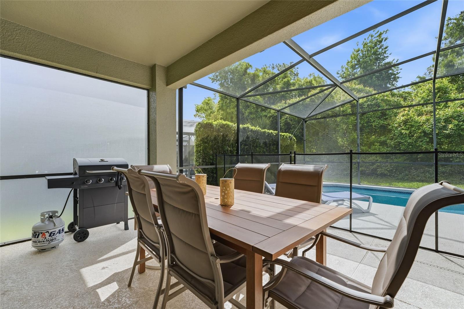 EMERALD ISLAND RESORT PH 1 - Residential