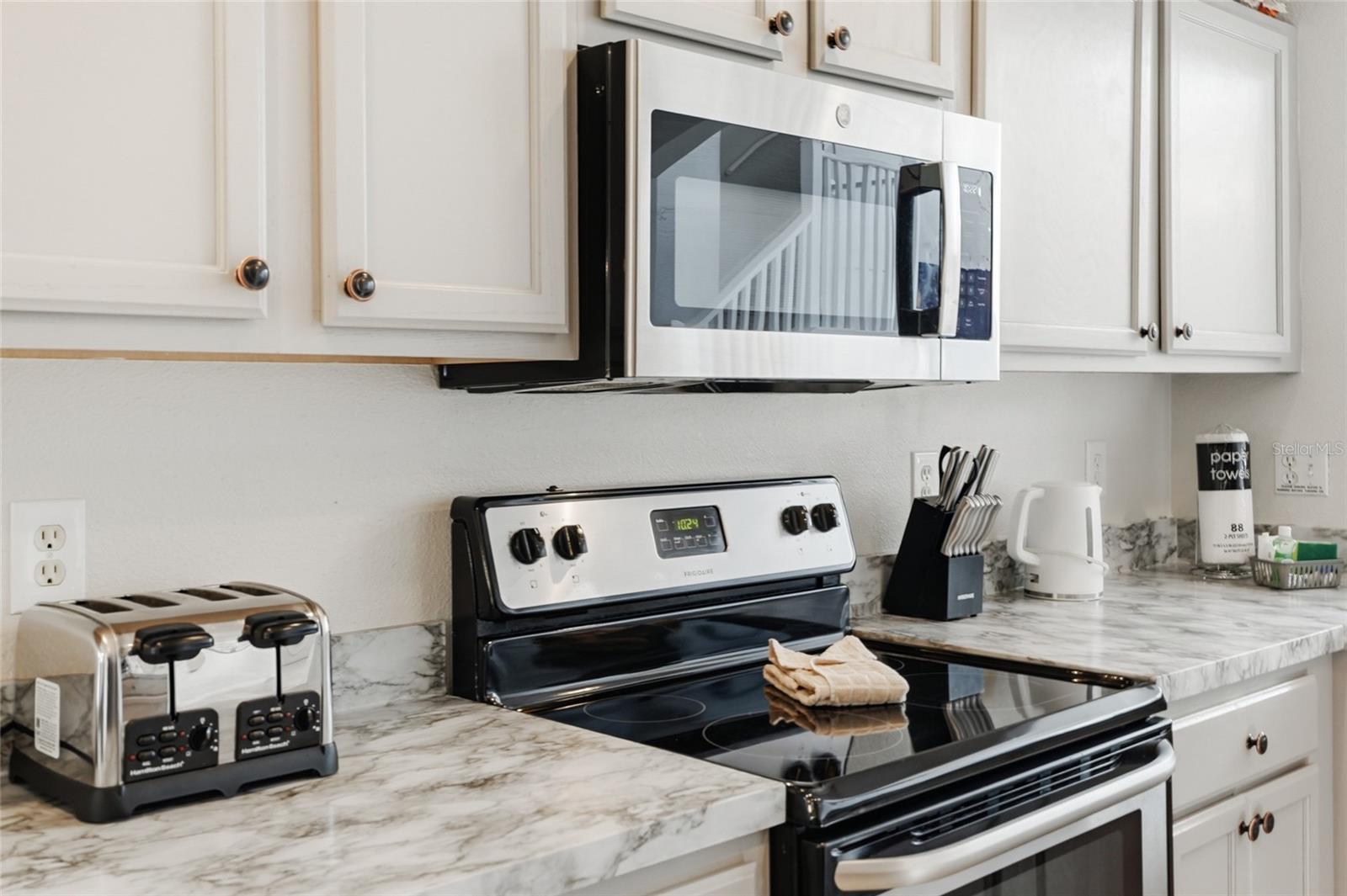 EMERALD ISLAND RESORT PH 1 - Residential