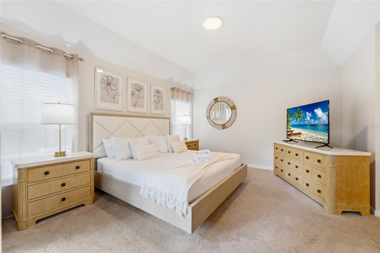 EMERALD ISLAND RESORT PH 1 - Residential