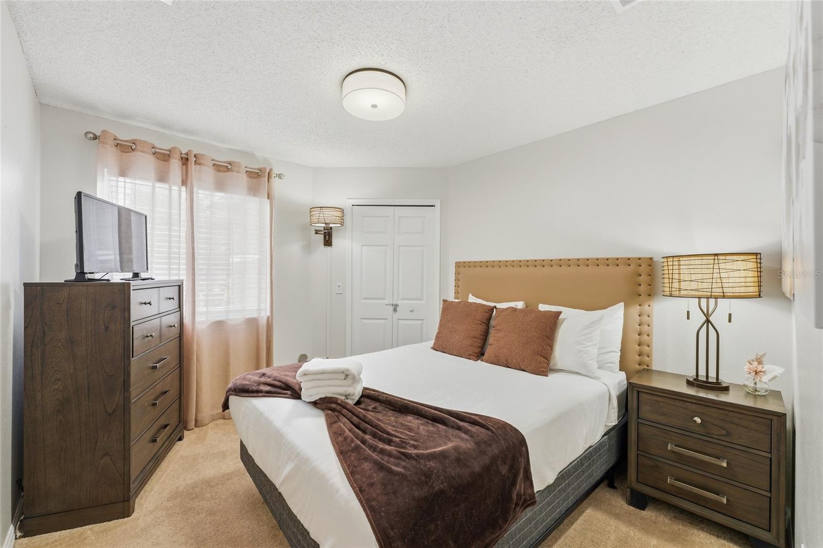 EMERALD ISLAND RESORT PH 1 - Residential