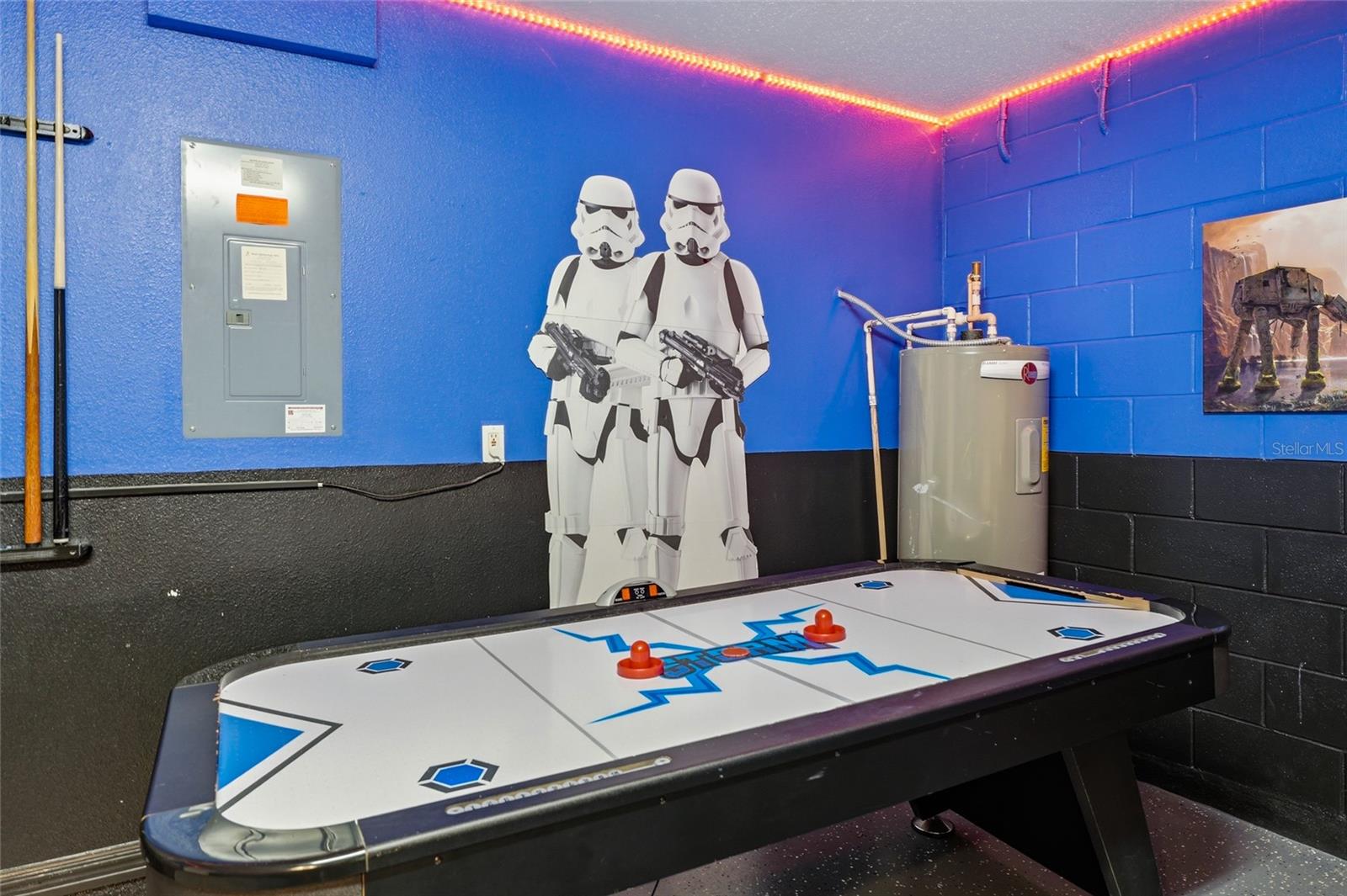 EMERALD ISLAND RESORT PH 1 - Residential