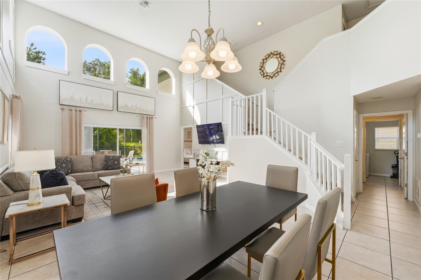 EMERALD ISLAND RESORT PH 1 - Residential