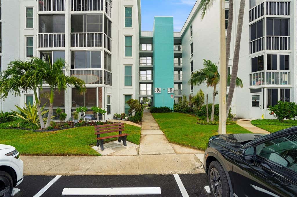 Photo of 4900 38th Way S #404, St Petersburg, FL 33711 (MLS # TB8536631)