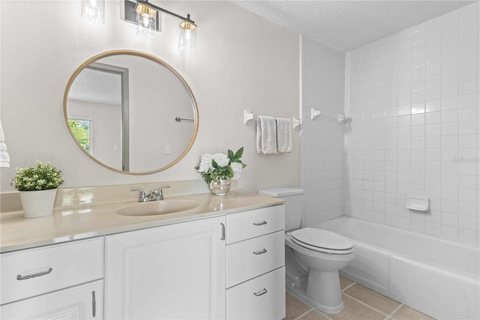 RAMBLEWOOD ACRES - Residential