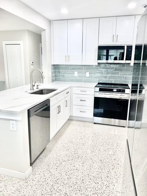 BAYWOOD SHORES 1ST ADD - Residential