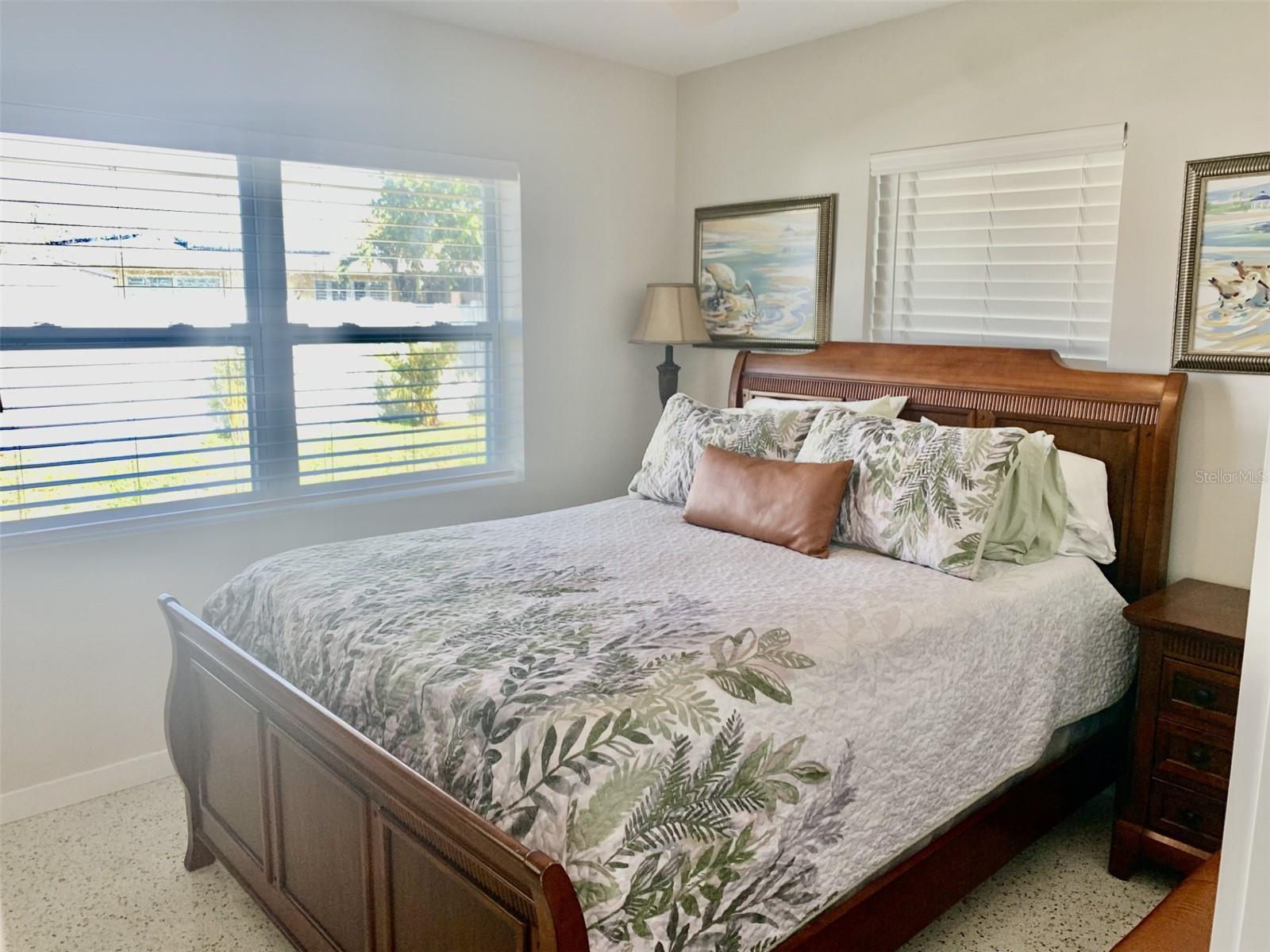 BAYWOOD SHORES 1ST ADD - Residential