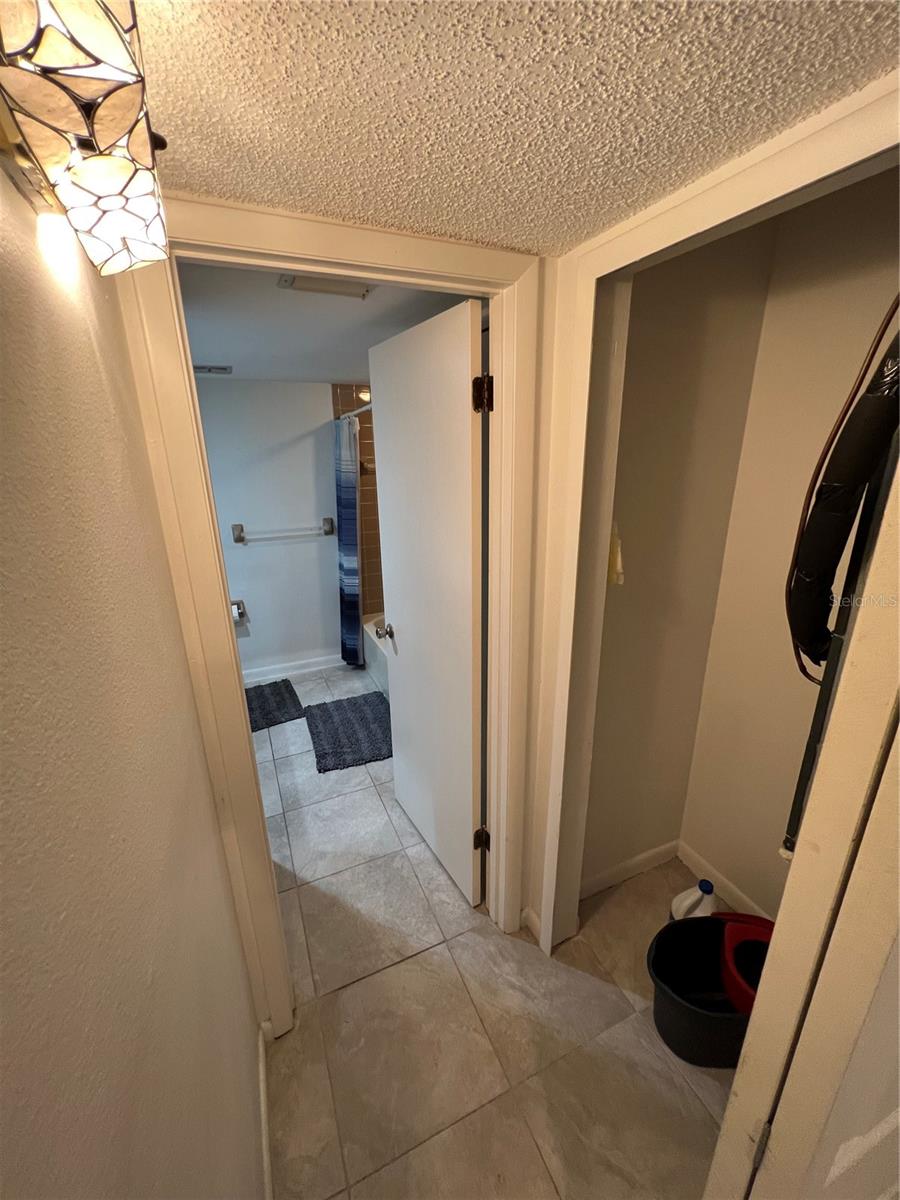 BRANDYWINE CONDO 01 - Residential Lease