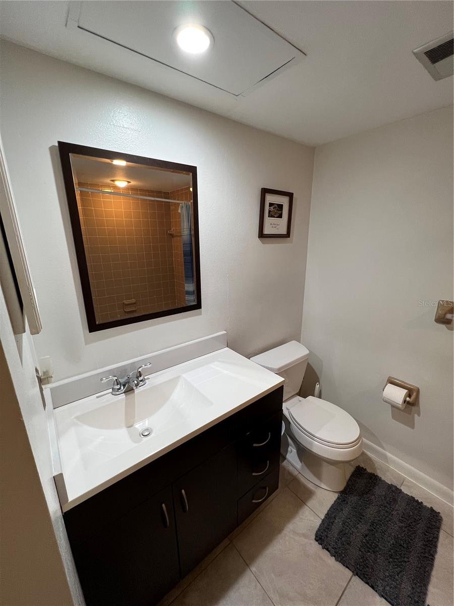 BRANDYWINE CONDO 01 - Residential Lease