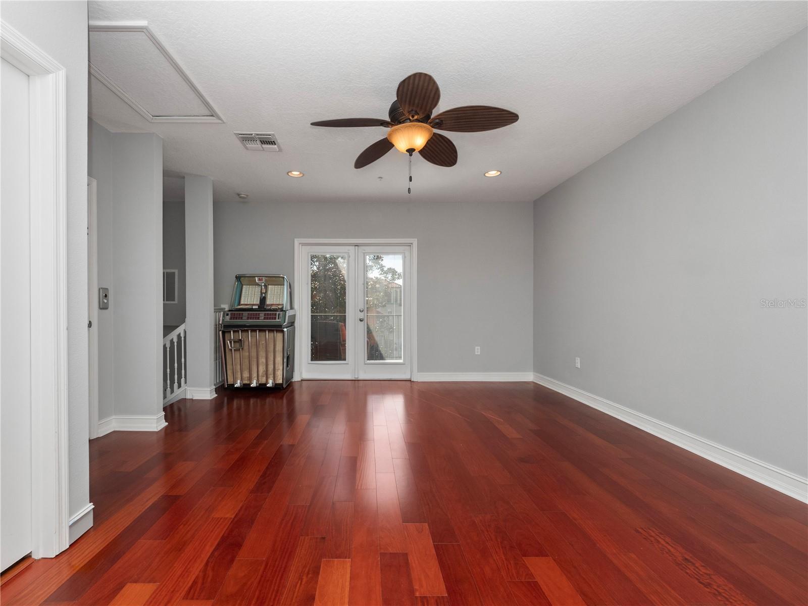 FOUNTAIN PARKE AT LAKE MARY - Residential