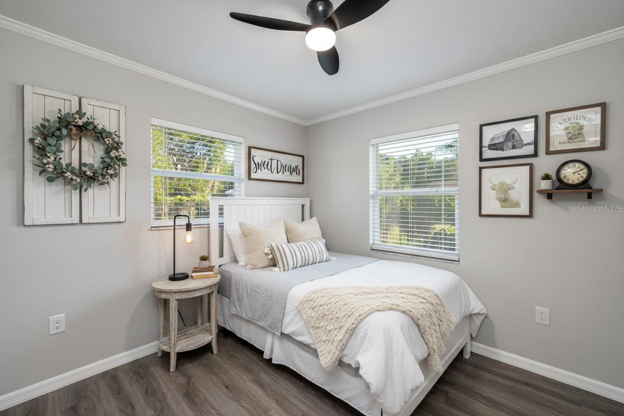 SUNRISE PARK - Residential